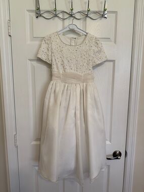Vintage White Beaded Short-Sleeve Girls' Communion Dress Size 8